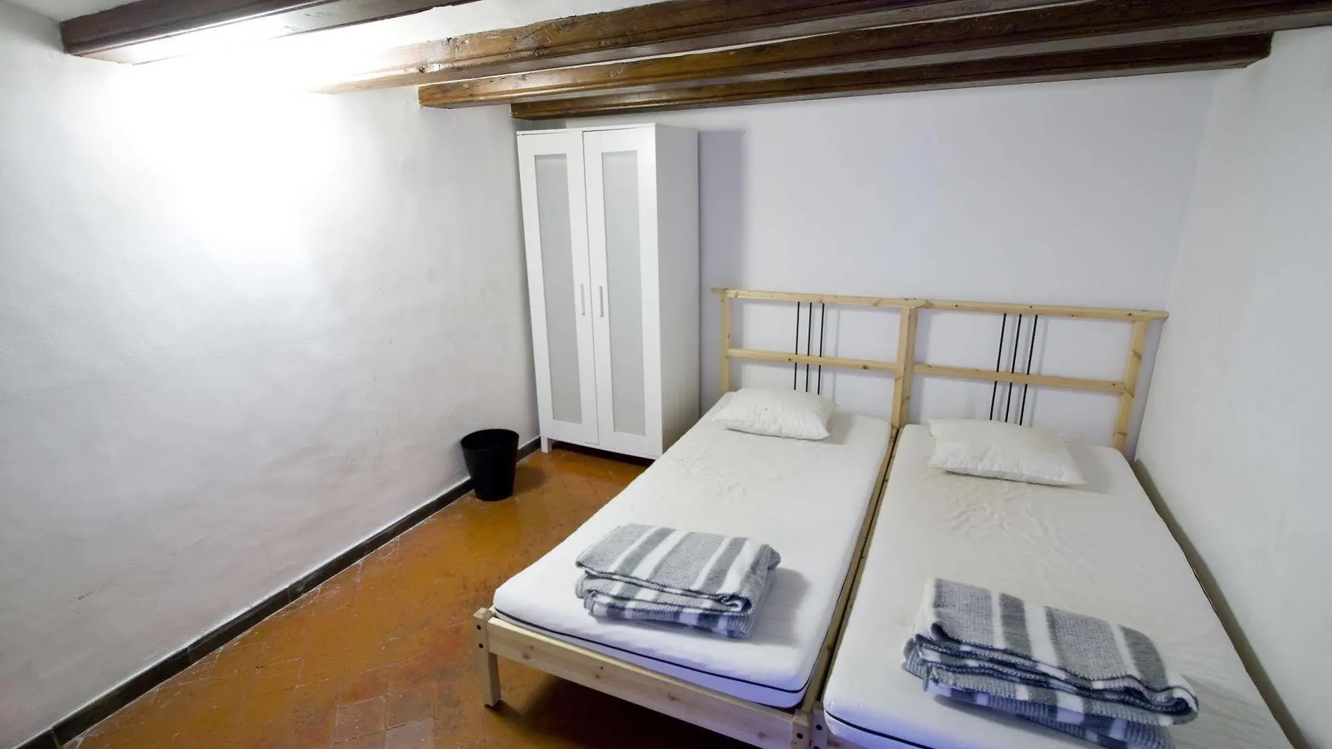 Serenity Gotic Hostel Barselona