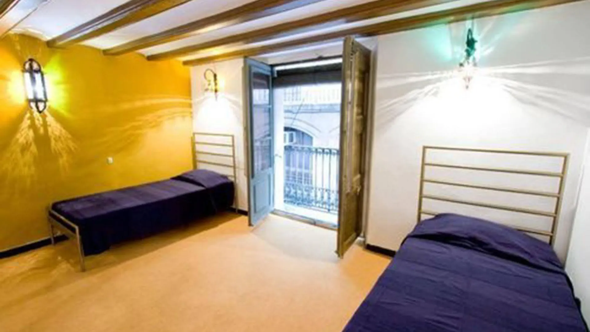 ** Otel Serenity Gotic Hostel Barselona İspanya