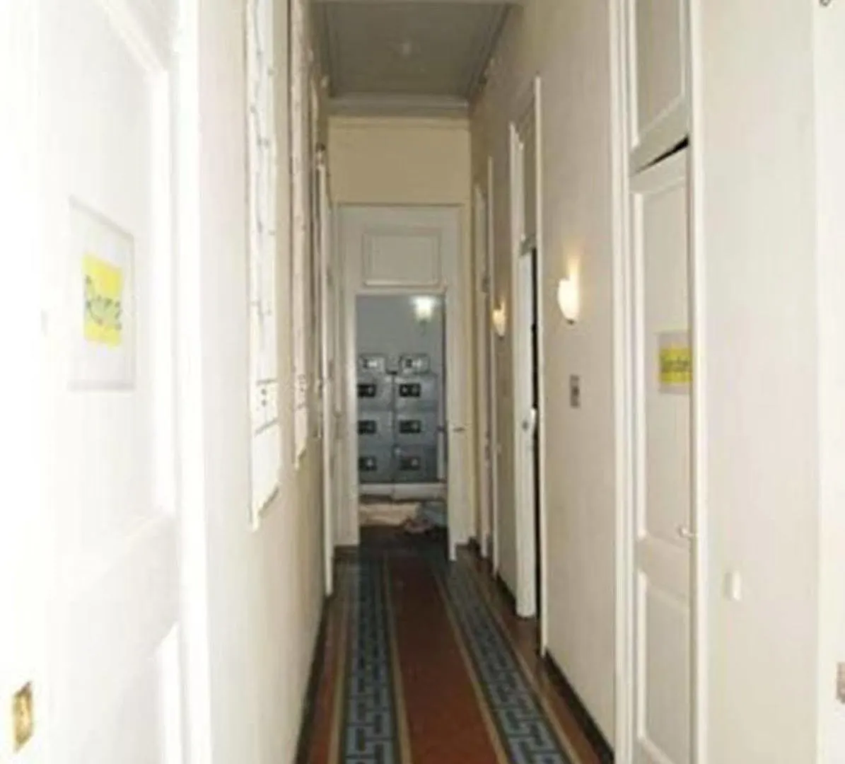 Serenity Gotic Hostel Barselona 2*,