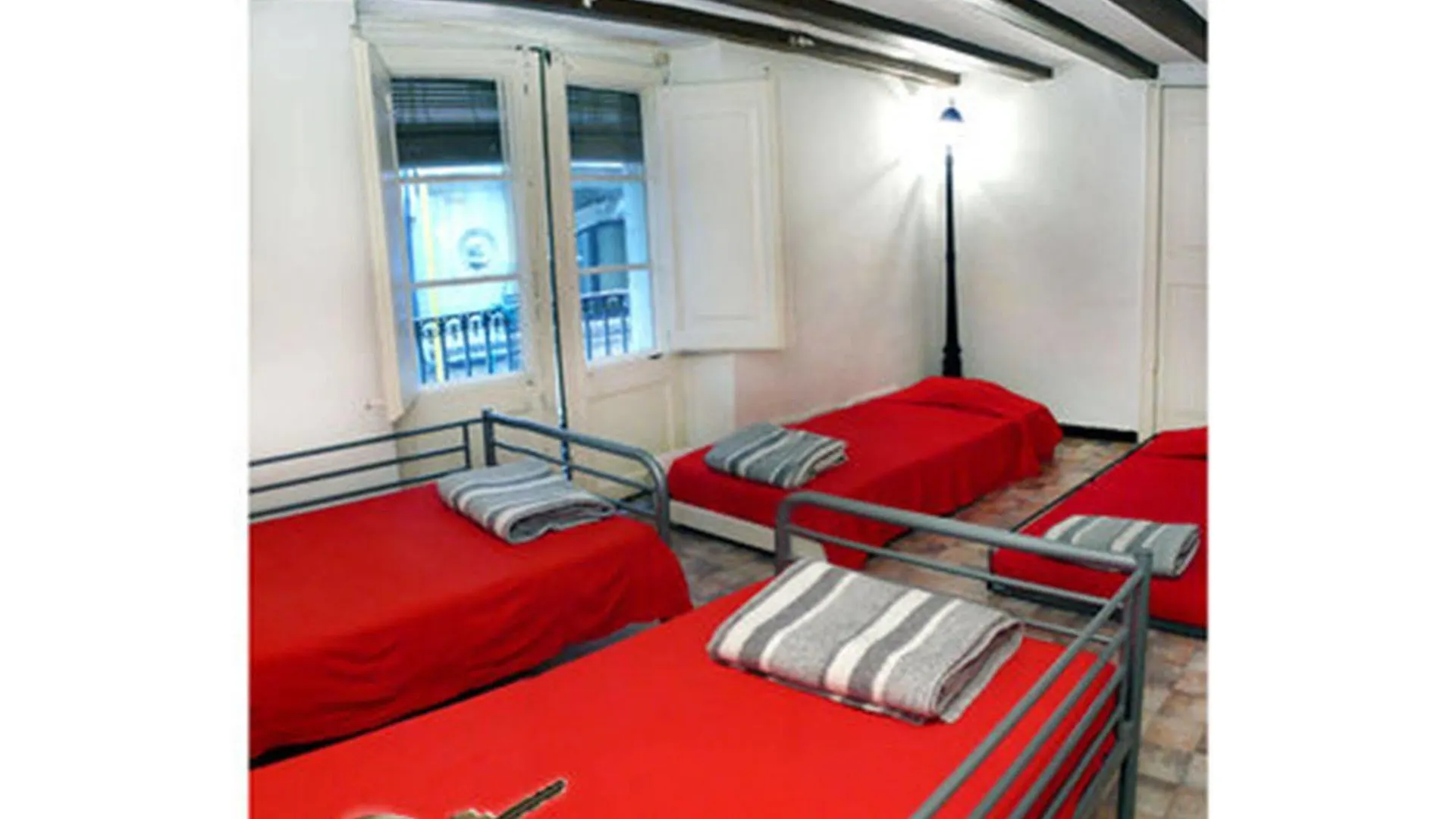 Serenity Gotic Hostel Барселона Испания